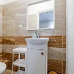 Проживание в семье T7 Garden *