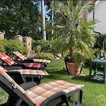 T7 Garden *