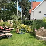 T7 Garden *