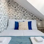 Проживание в семье T7 Garden *