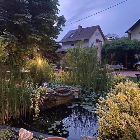 Alloggio in famiglia T7 Garden