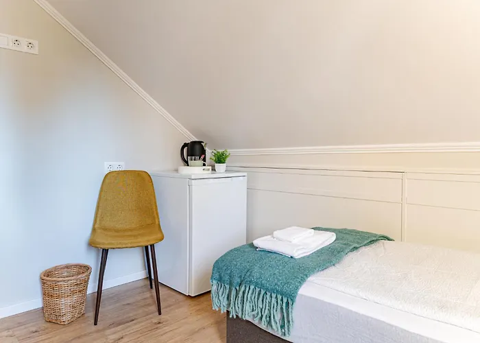 T7 Garden Guest House *